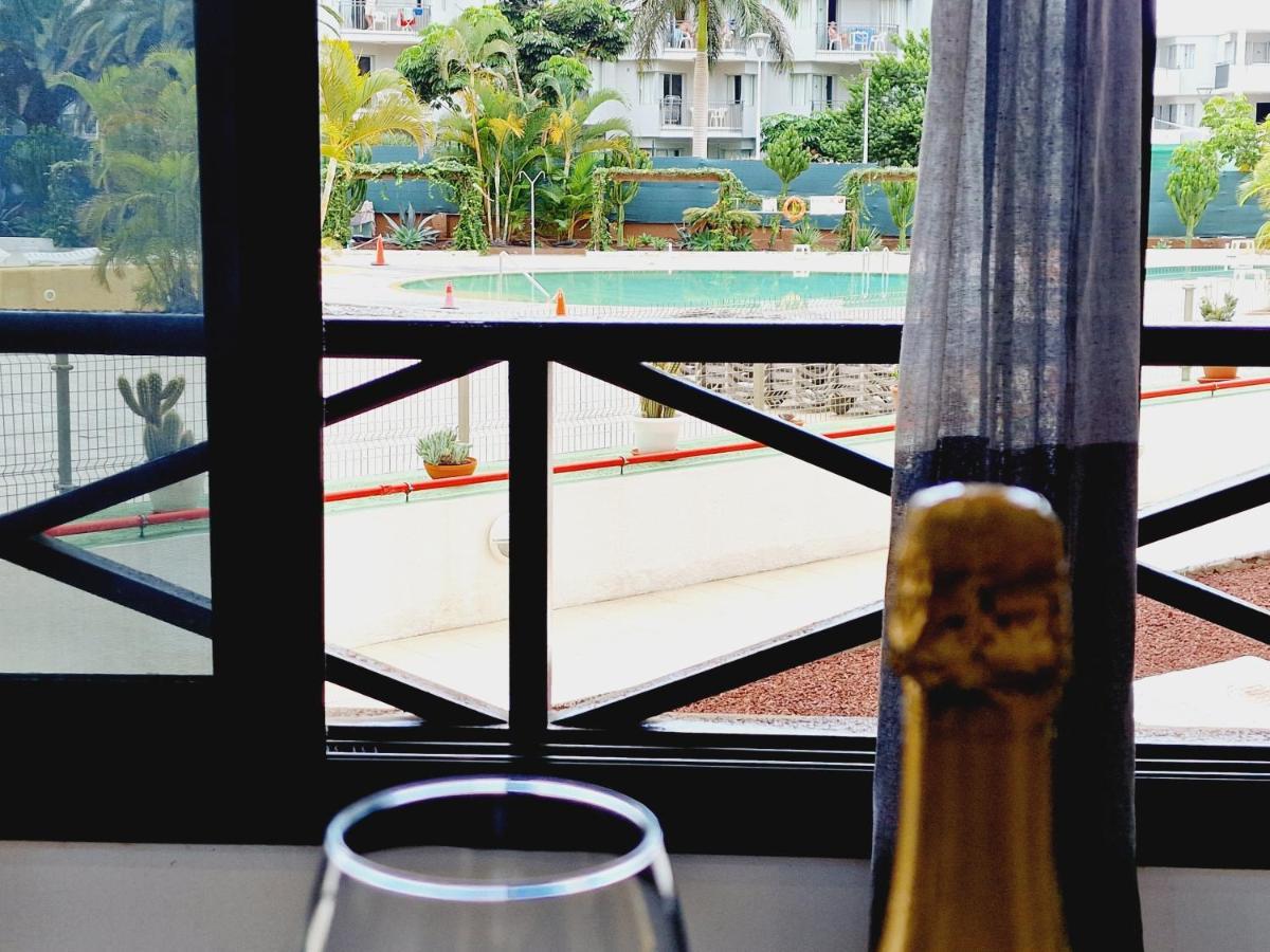לוס כריסטיאנוס Luxury San Marino Apartment & Pool View מראה חיצוני תמונה