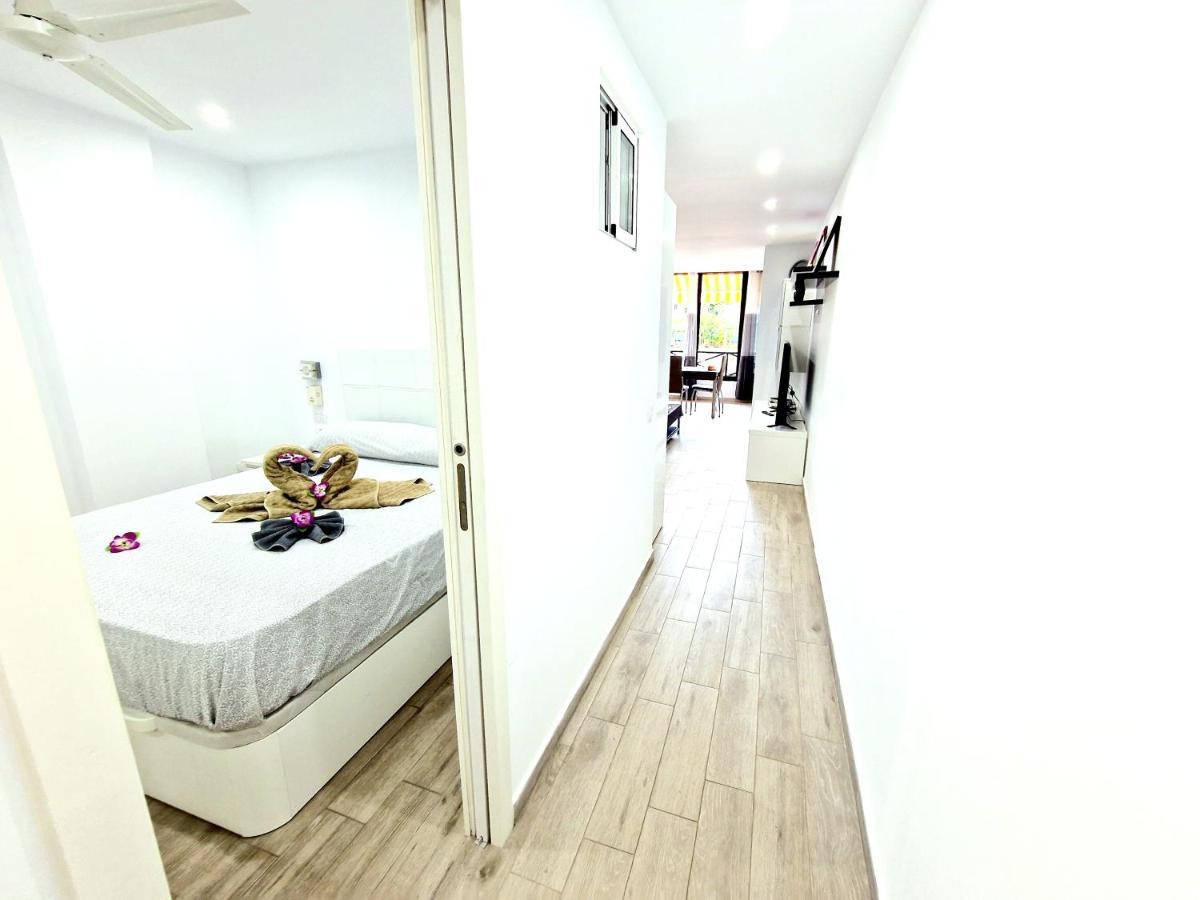 לוס כריסטיאנוס Luxury San Marino Apartment & Pool View מראה חיצוני תמונה