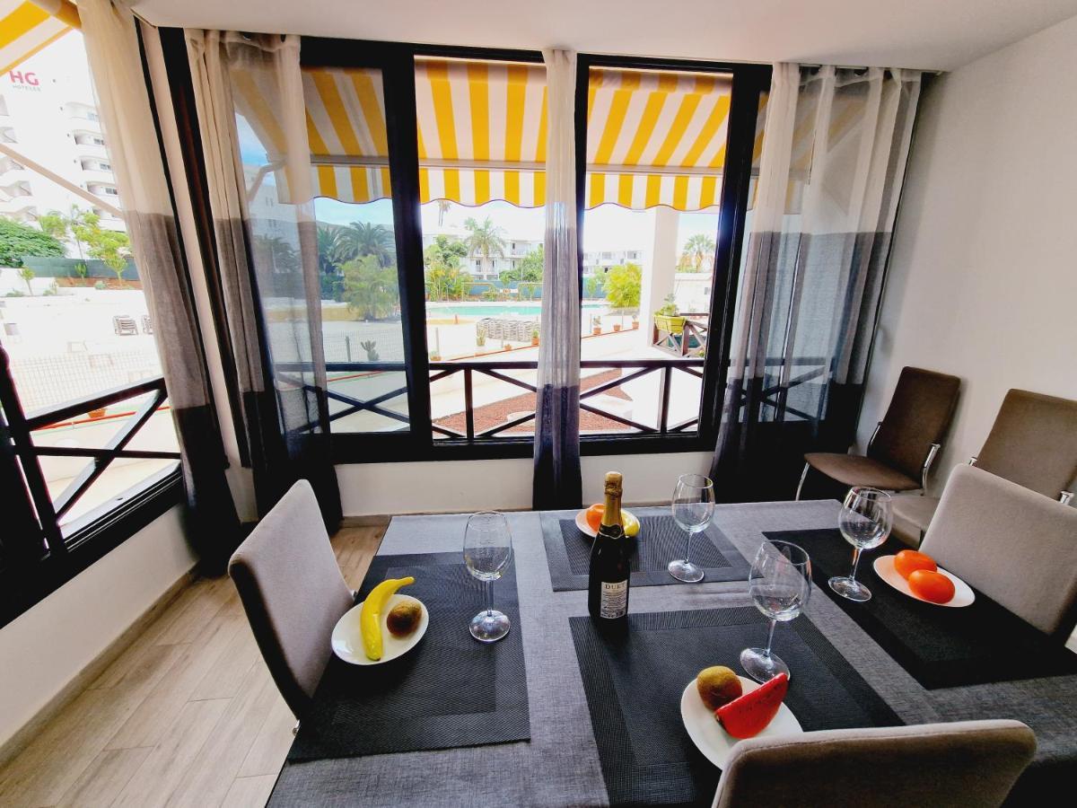 לוס כריסטיאנוס Luxury San Marino Apartment & Pool View מראה חיצוני תמונה